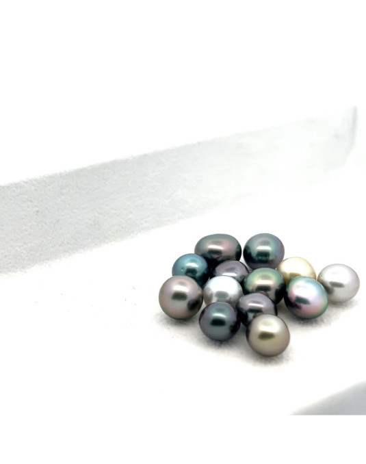 9mm+ gem  grade Tahitian Black pearl, French Polynesia  