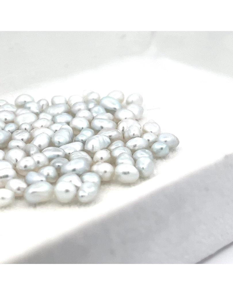 4-4.99mm South Sea pearl , origin Indonesia , fine  grade