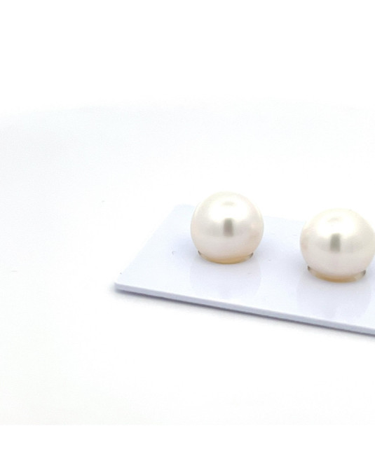 11.84/12.82mm South Sea pearl , origin Indonesia , fine  grade