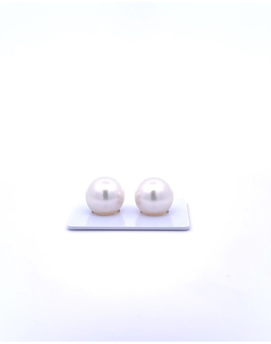 12mm+ fine  grade South Sea pearl, Australia