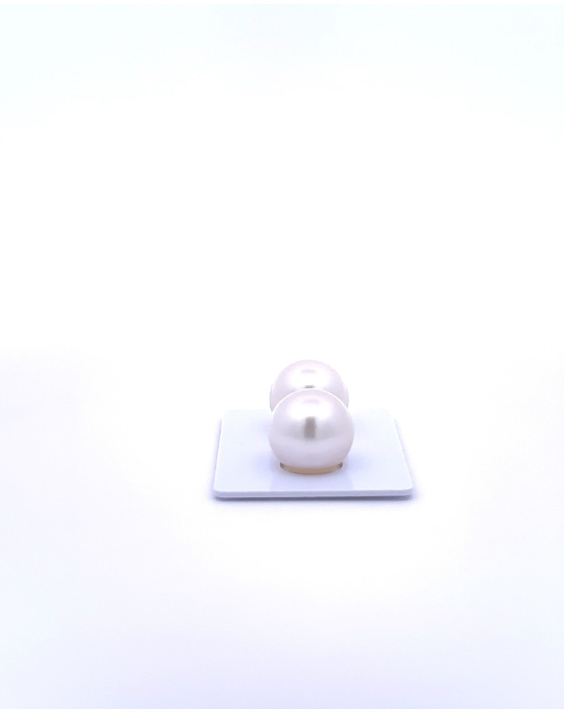 13.52/13.46mm South Sea pearl , origin Indonesia , fine  grade