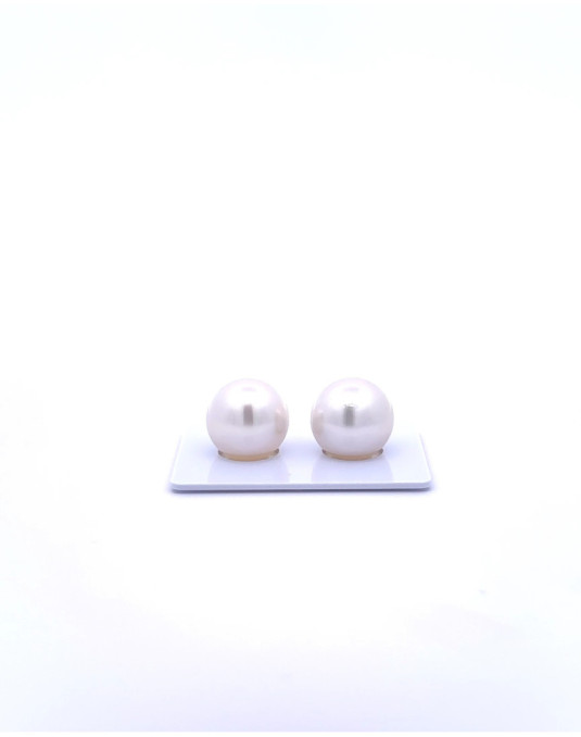 12mm+ fine  grade South Sea pearl, Indonesia