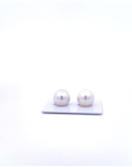 12mm+ fine  grade South Sea pearl, Australia