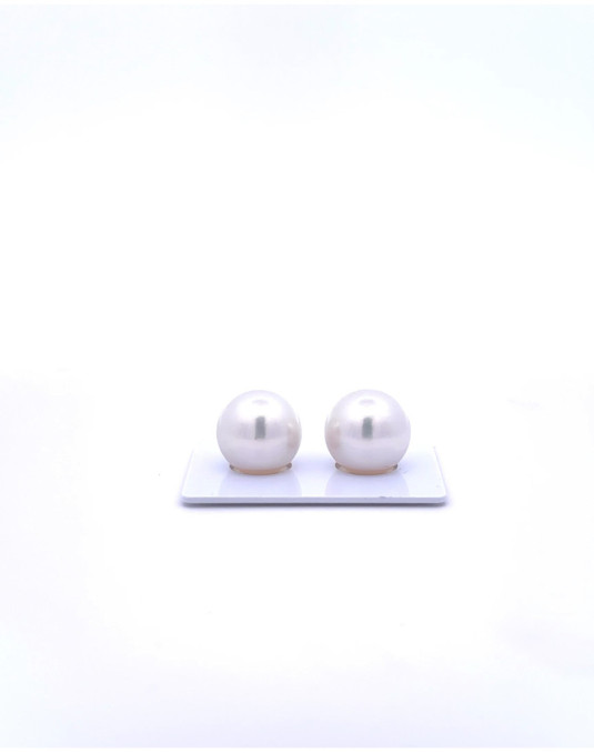 13.82/13.70mm South Sea pearl , origin Indonesia , fine  grade