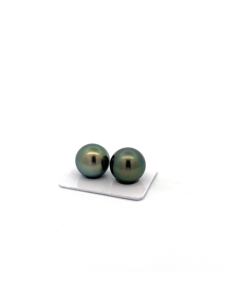 15mm+ fine  grade Tahitian Black pearl, French Polynesia  