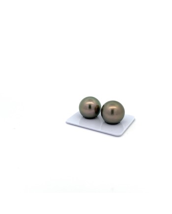 15.60/15.80mm Tahitian Black pearl , origin French Polynesia   , fine  grade