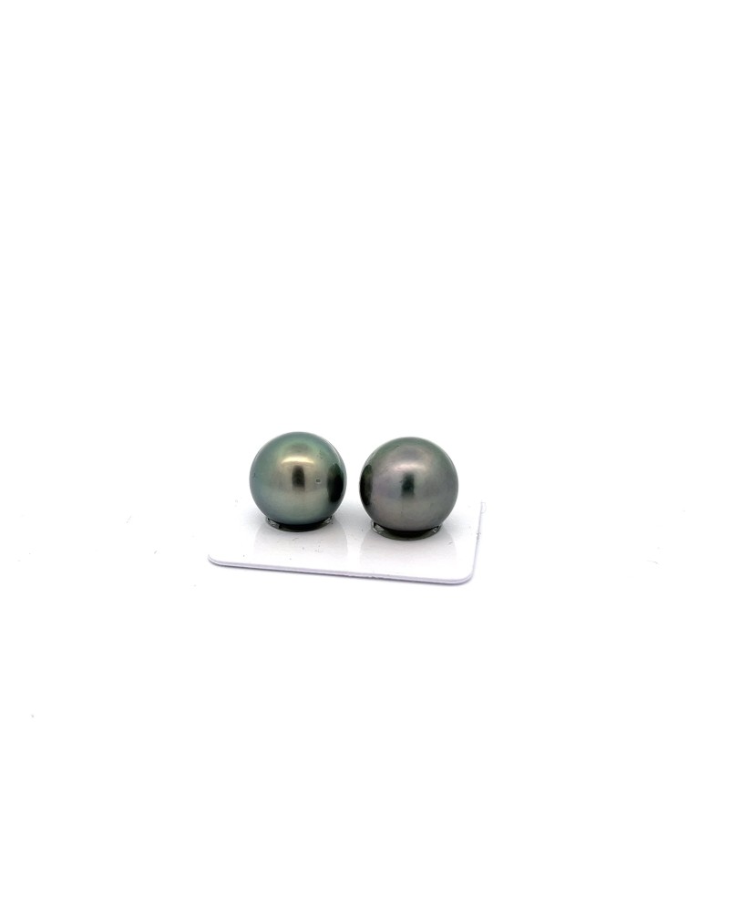 15mm+ fine  grade Tahitian Black pearl, French Polynesia  
