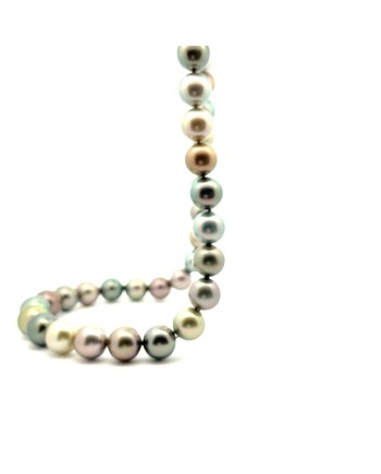 12mm+ fine  grade Tahitian Black pearl, French Polynesia  